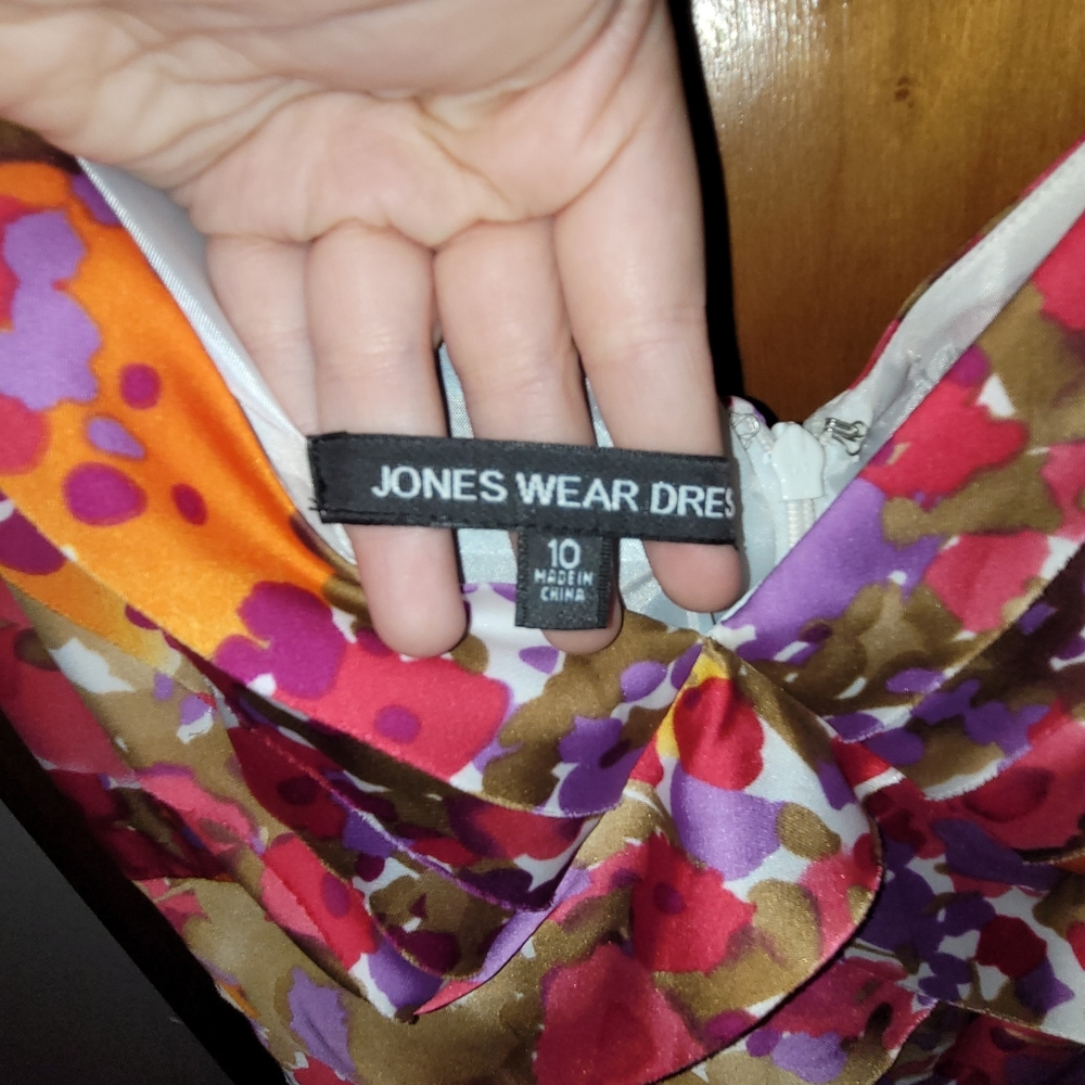 Jones Wear Floral Ruffle Dress - Picture 4 of 7